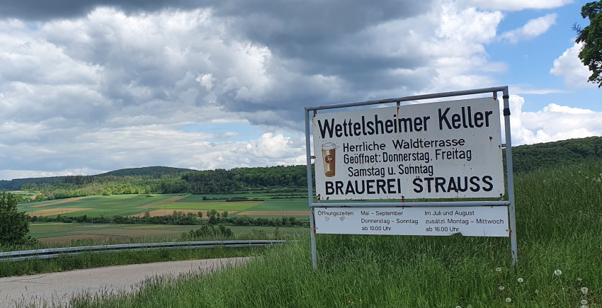 WeitereBilder2-Brauerei-Strauss-Wettelsheim-Waldterrasse.jpg