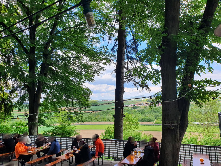 WeitereBilder7-Biergarten-tolle-Aussicht.jpg